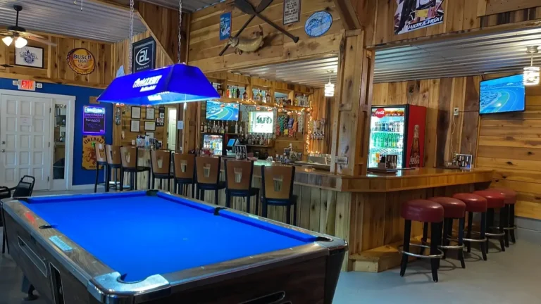 Creekside Tavern